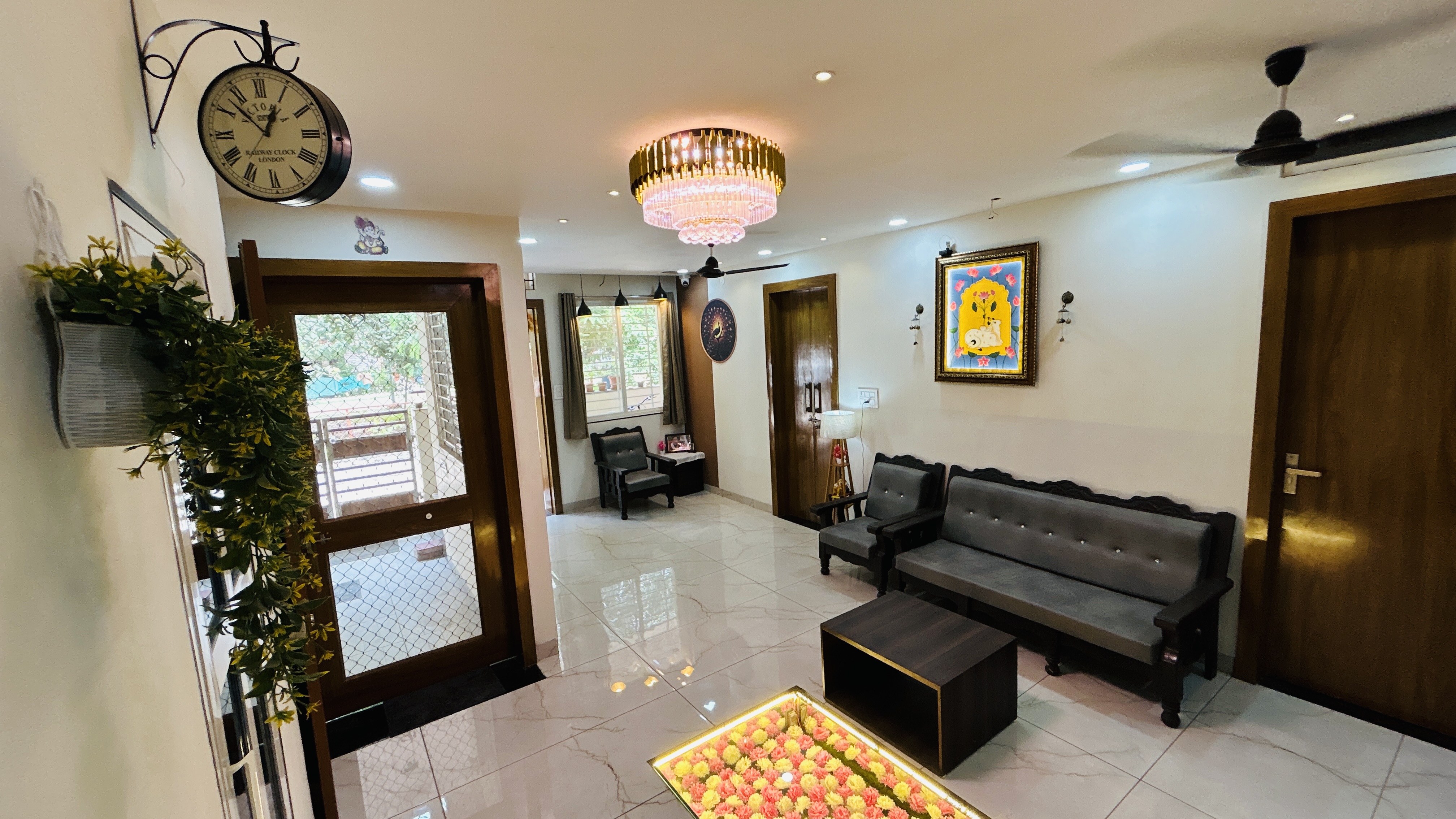 Raghav Home Stay